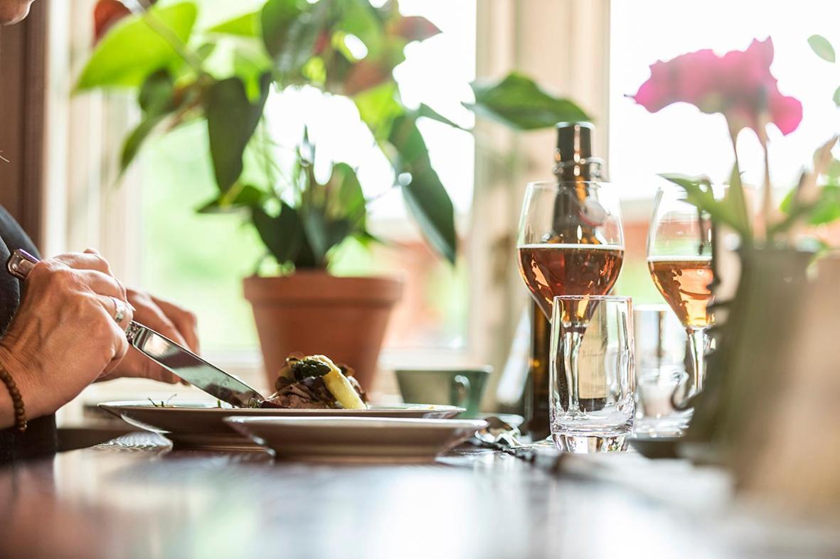 Loefwings B&B Broddetorp Экстерьер фото